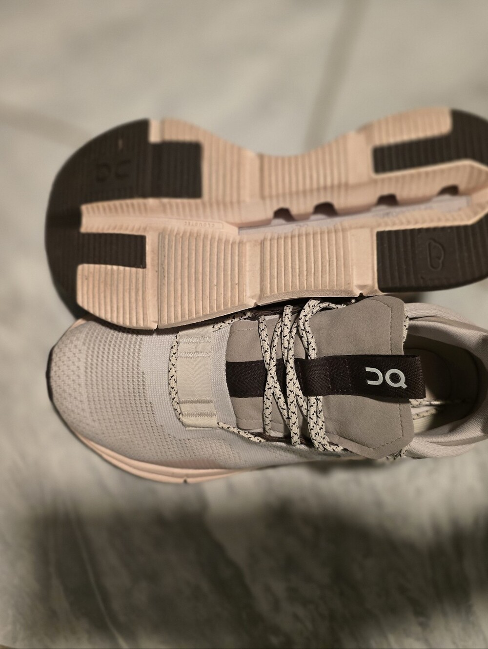 On Cloud Running Women’s Athletic Shoes in Light Gray and Pale Pink - Picture 3 of 5